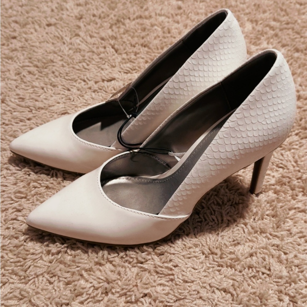 Elegant White Textured Women's Heels